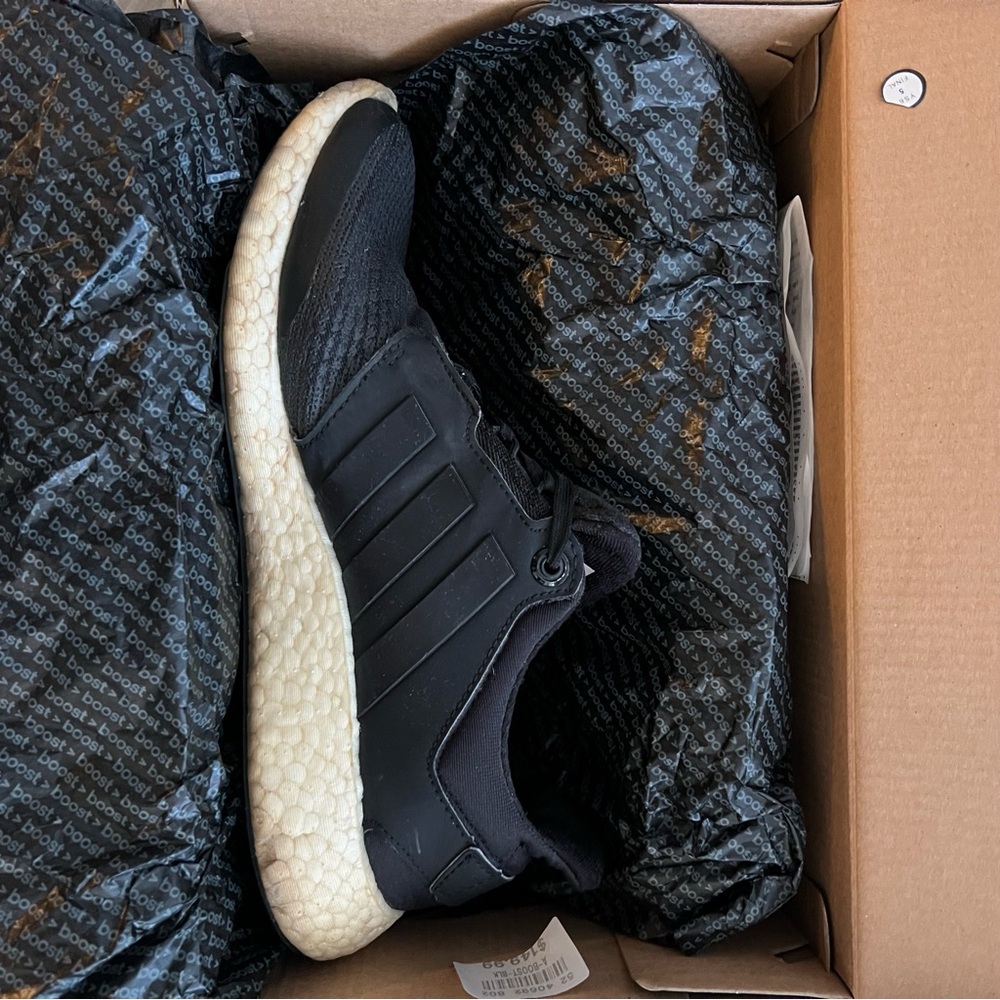 ADIDAS • Black Pure Boost 2 Womens Runners